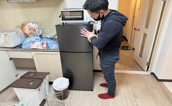 「冷蔵庫や洗濯機、オーブントースター、ゴミ箱などの不用品回収」作業写真