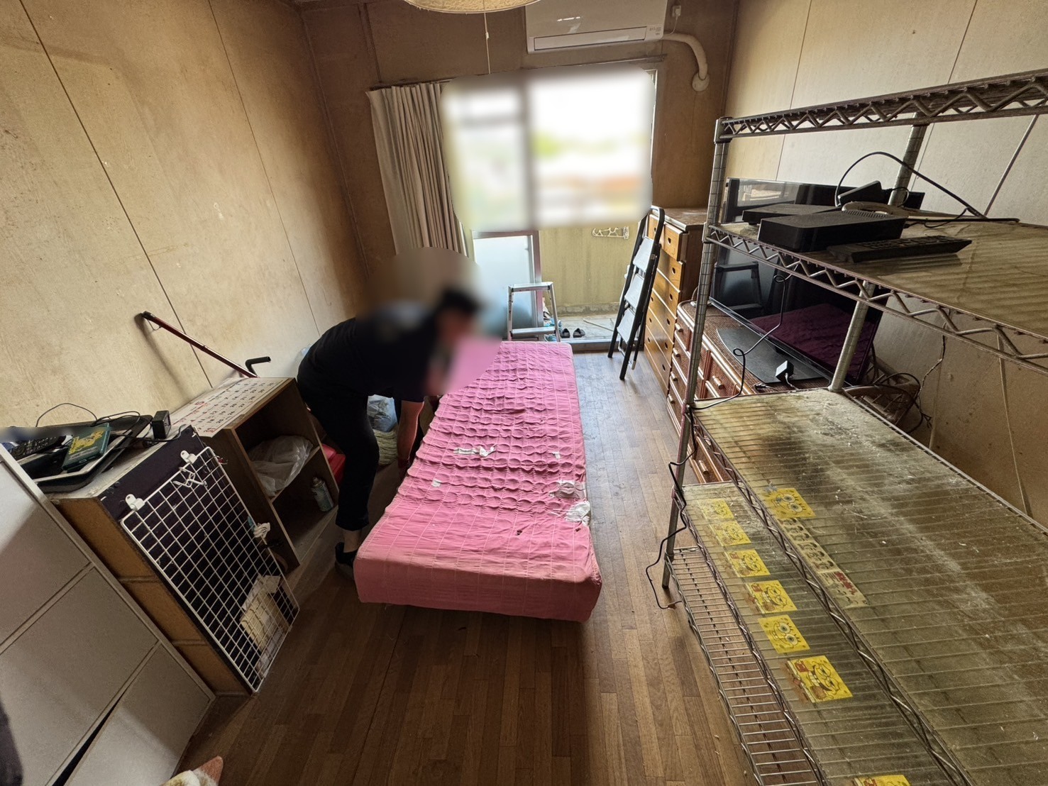 「3DKのマンションのお部屋からマットレスや棚などを回収しました」作業写真